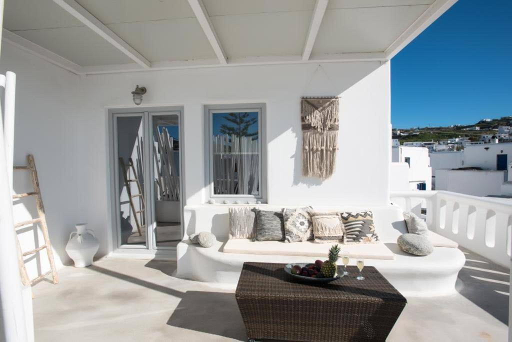 Jonaz Suites Mykonos Town Экстерьер фото