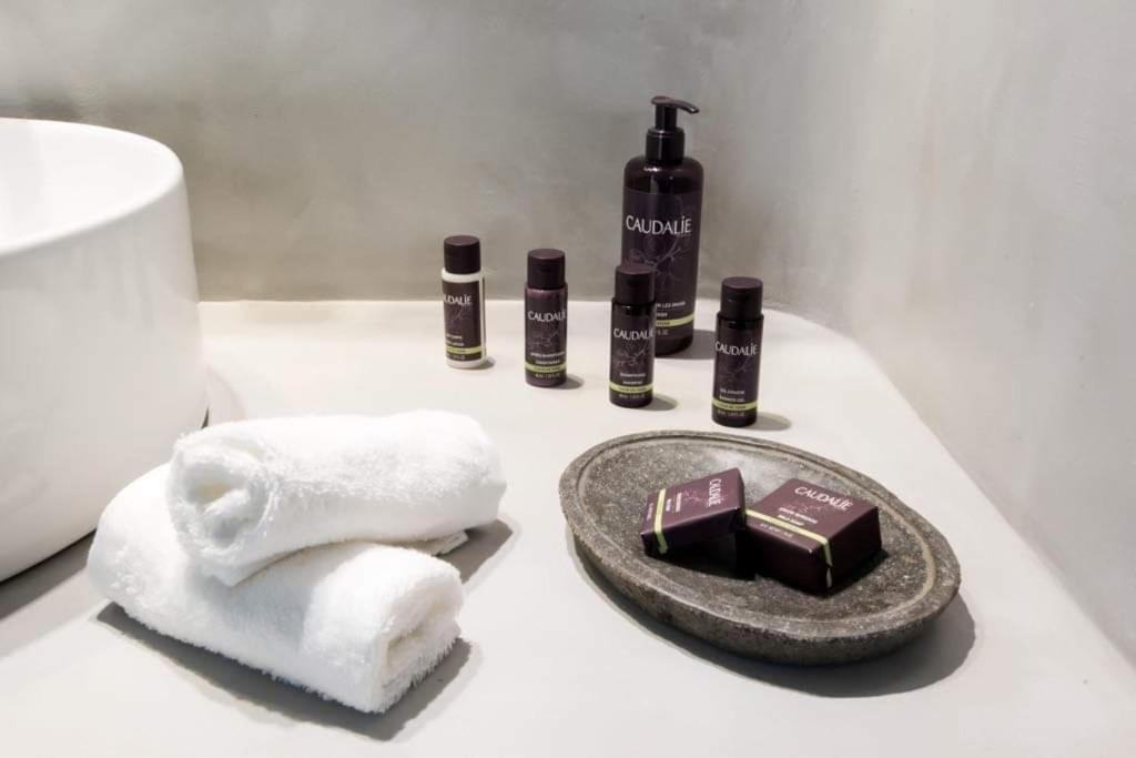 Jonaz Suites Mykonos Town Экстерьер фото