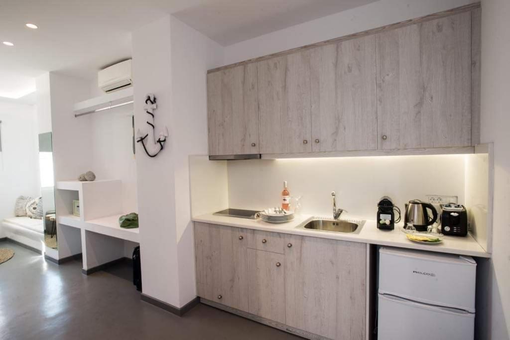 Jonaz Suites Mykonos Town Экстерьер фото