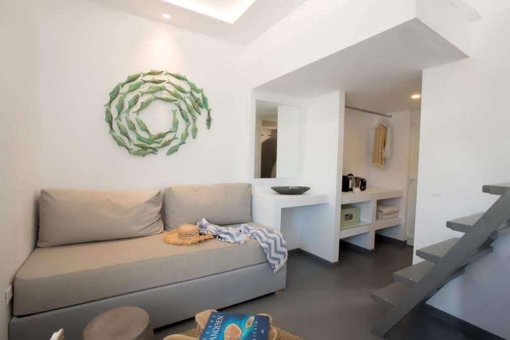 Jonaz Suites Mykonos Town Экстерьер фото